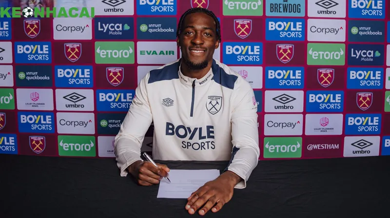 Kỳ chuyển nhượng ảm đạm của MU