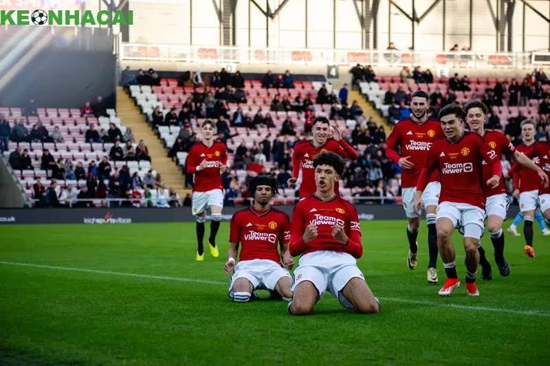 Kỳ chuyển nhượng ảm đạm của MU